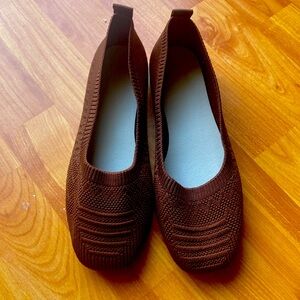 NEW Square toe-Casual knit flats in Size 39(fits like 7/7.5 US)